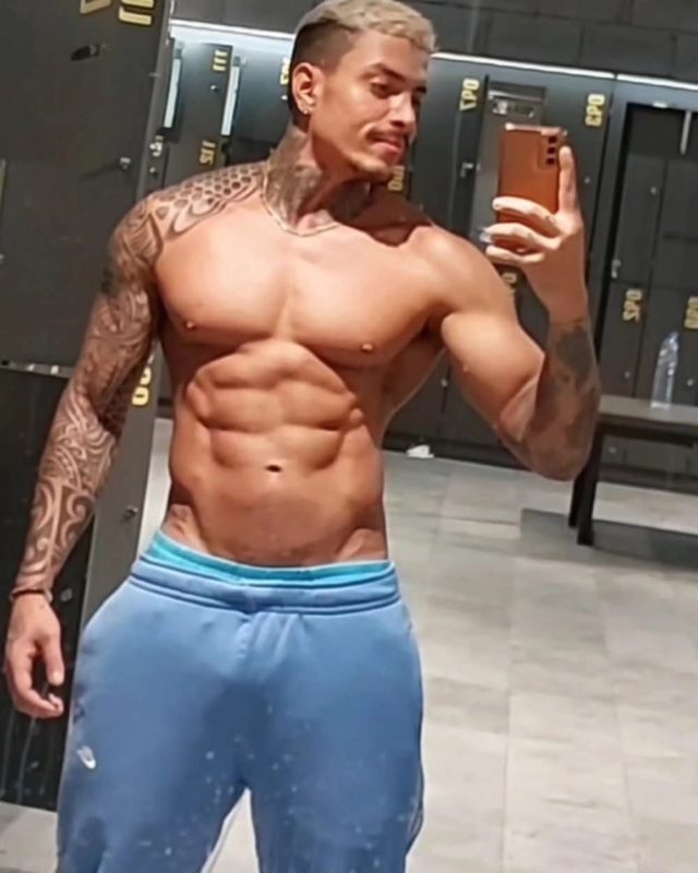 Yago Putão 52