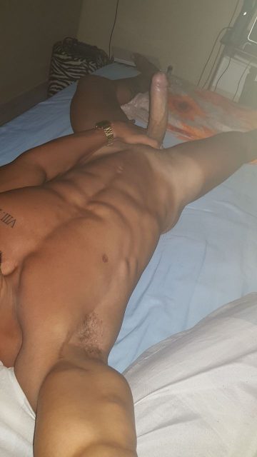 Eduardo Menzorra 12