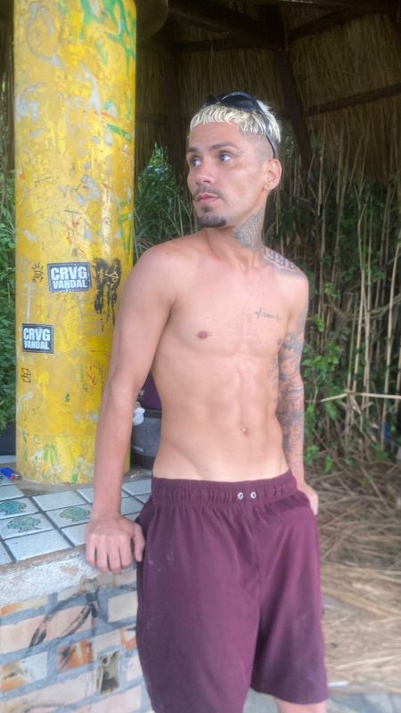 Ricky surfista