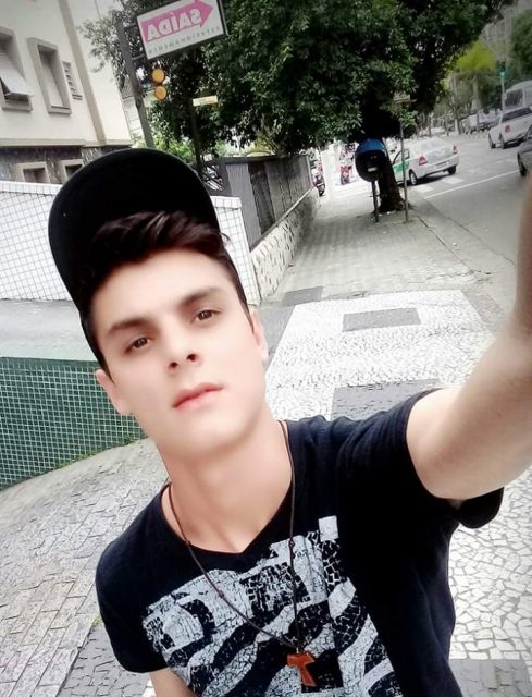 Hernando Lapo 16