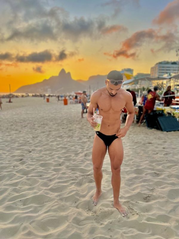 Pietro Oliver 9