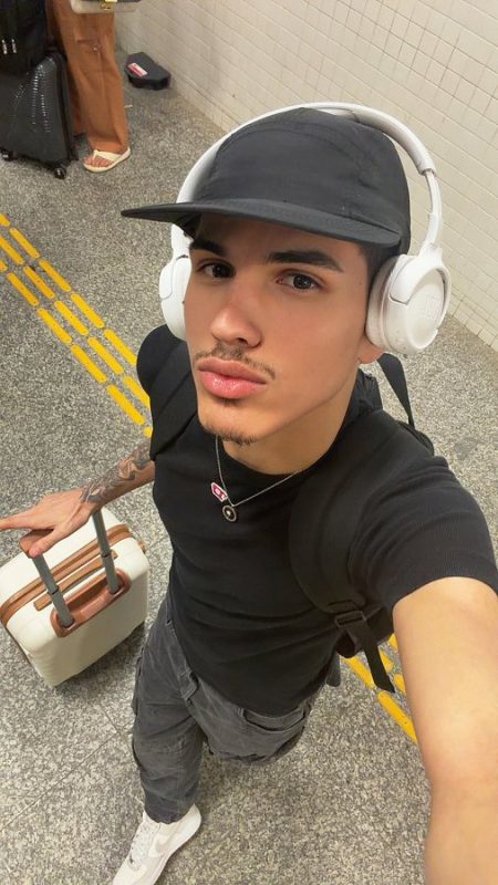 Iuri Oliver 16