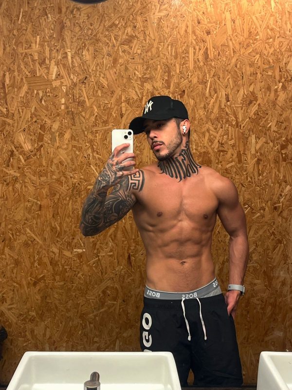 Nicolas França 44