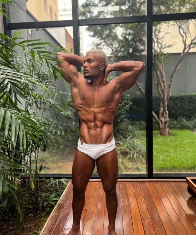Ravi Caetano 21