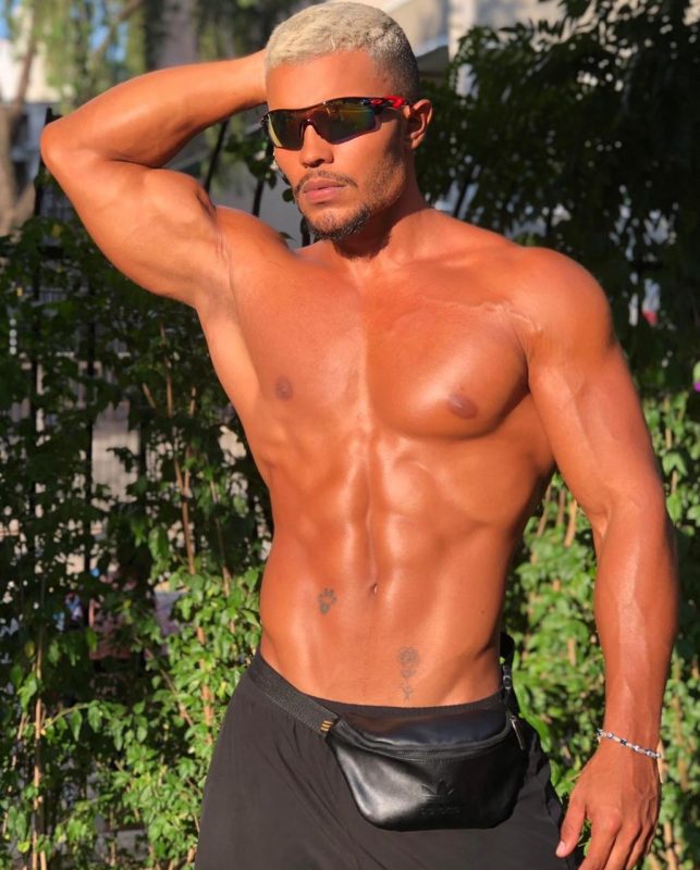 Ravi Caetano 31