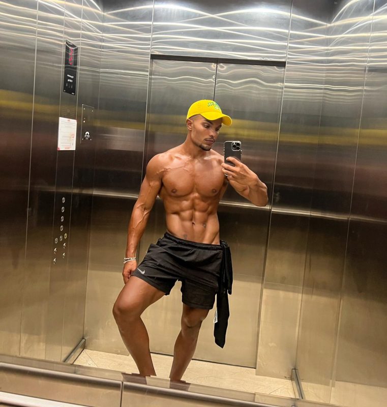 Ravi Caetano 28