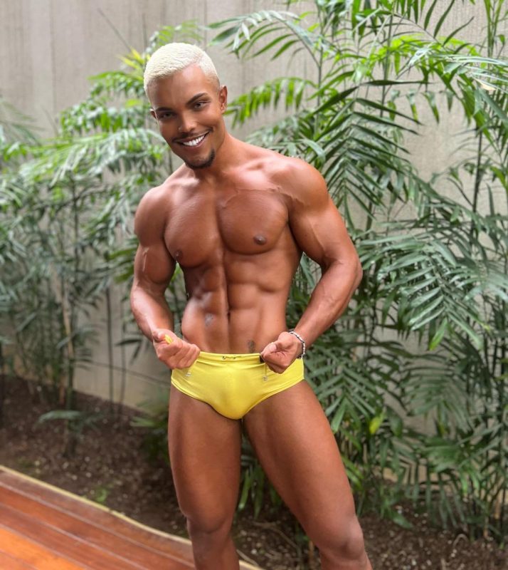 Ravi Caetano 33