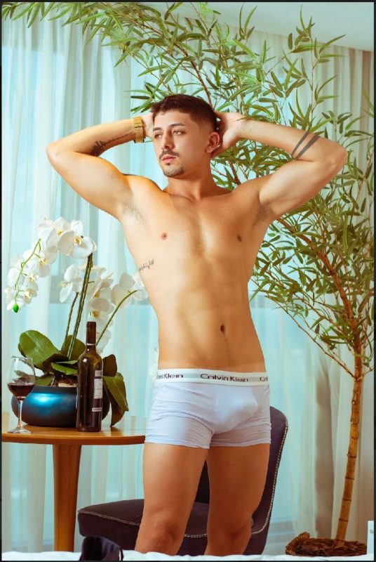 Caio Silva 33