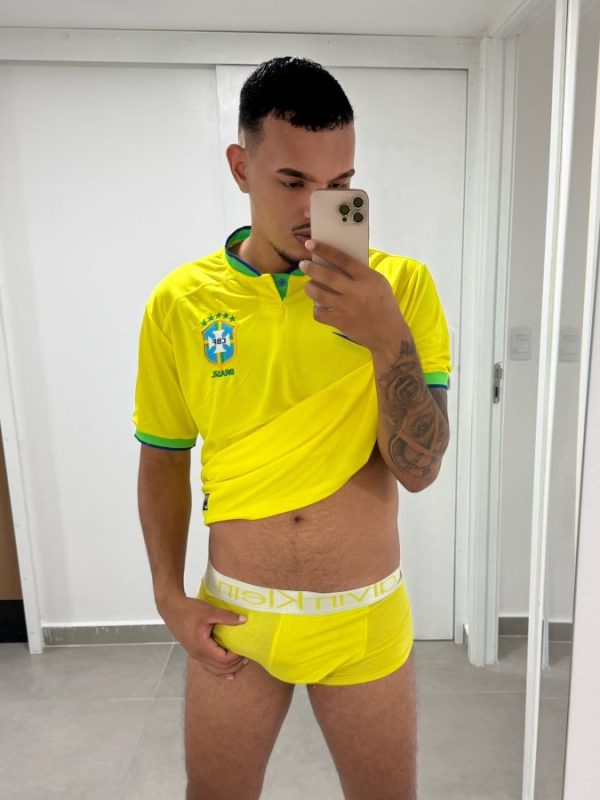 Yuri Castro 11