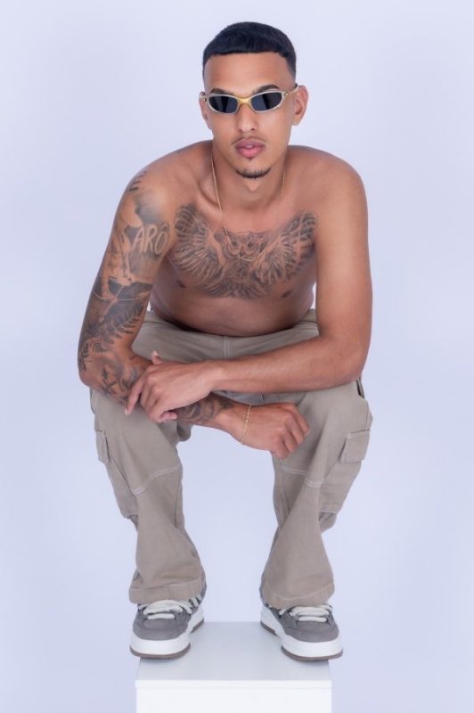 Yuri Castro 5
