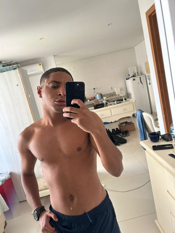Hugo Carioca 5
