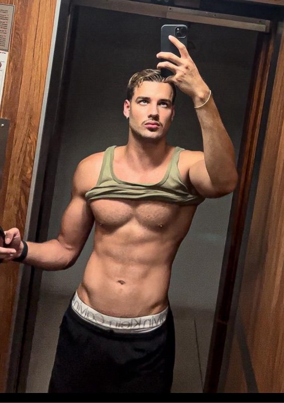 Zack Ferrari 3