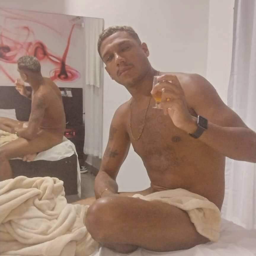 Toy Boy Showtek 15