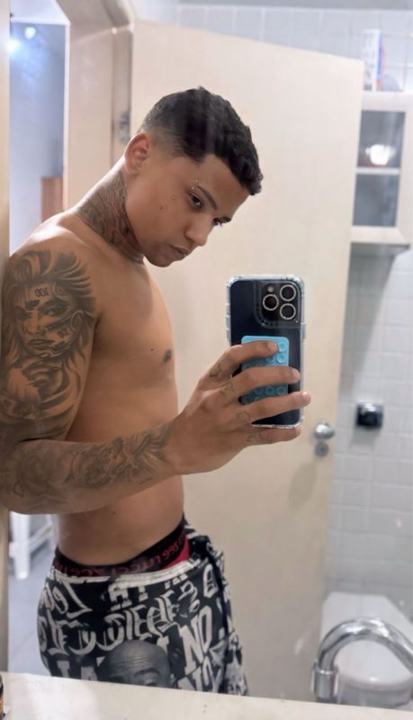 Alex Dotado 18