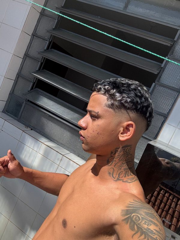 Alex Dotado 26