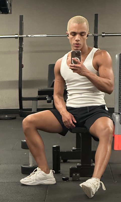 Igor Moura 36