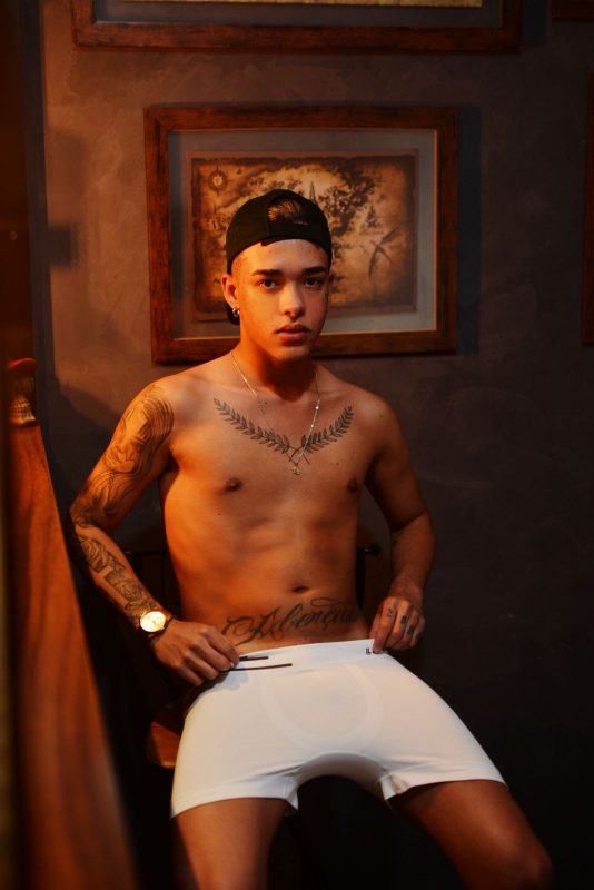 Novinho Gostoso 1