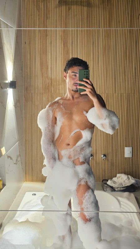 Diego Oliver 21