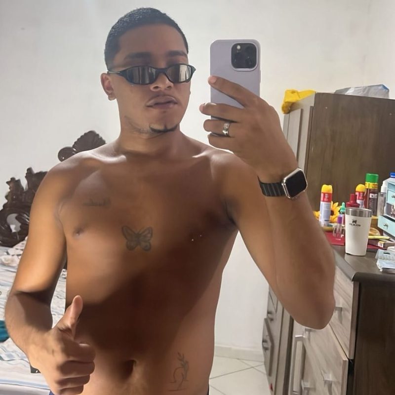 Alecks Cruz 21