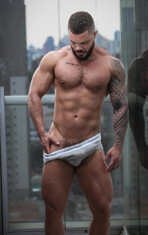 Arthur Brandão 10