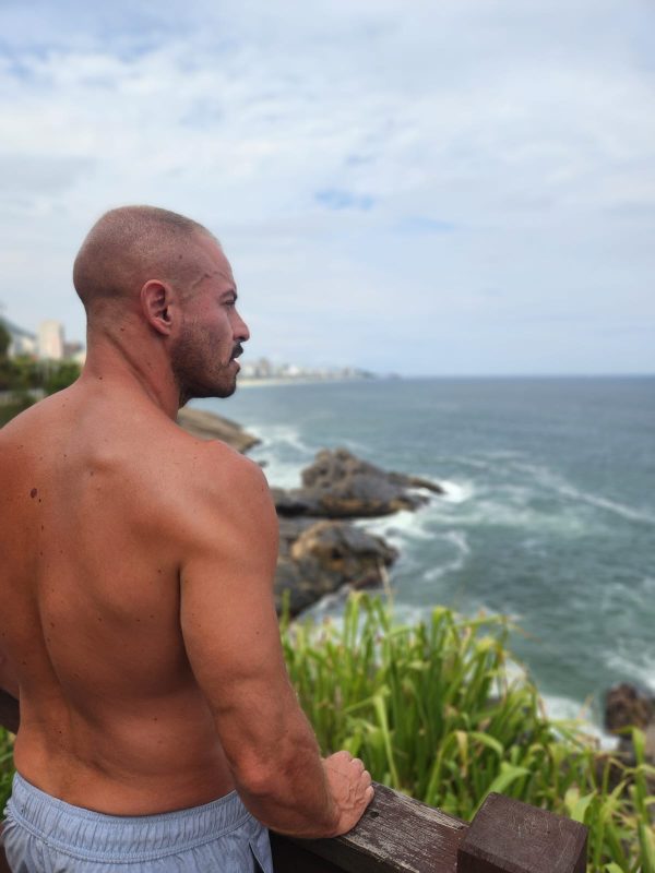 Adriano Freitas 25