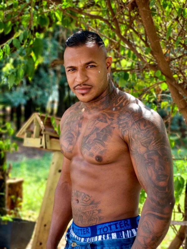 Moreno Tatuado 24cm 10