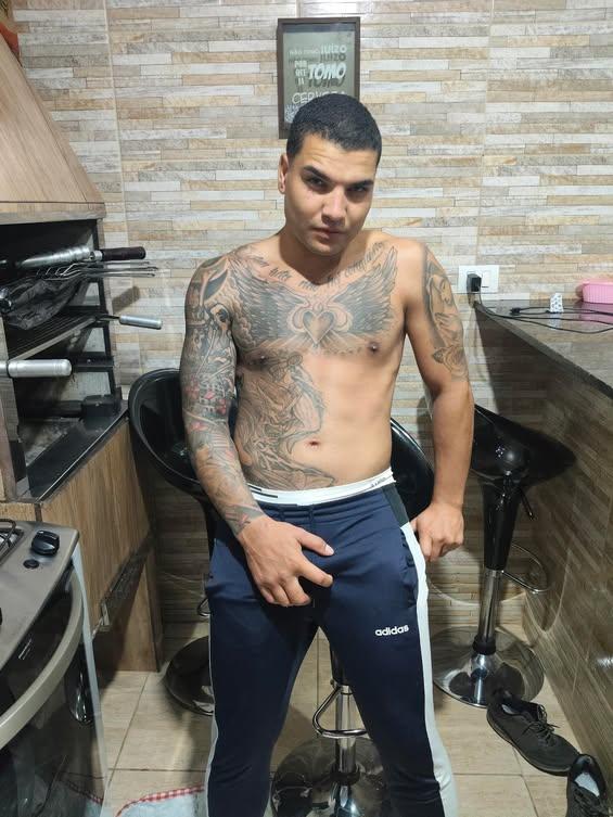 Leeo Novin Tatuado 34