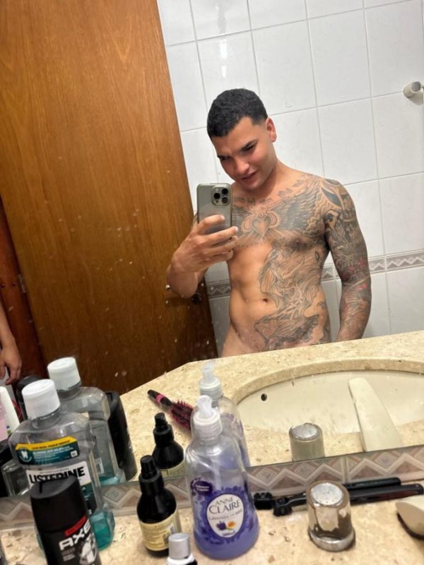 Leeo Novin Tatuado 1