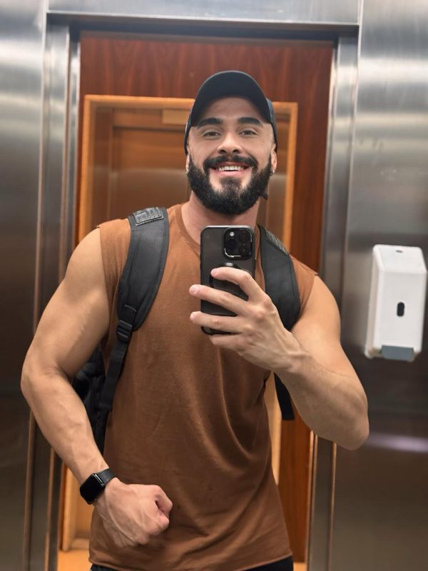 Léo Massagista 27