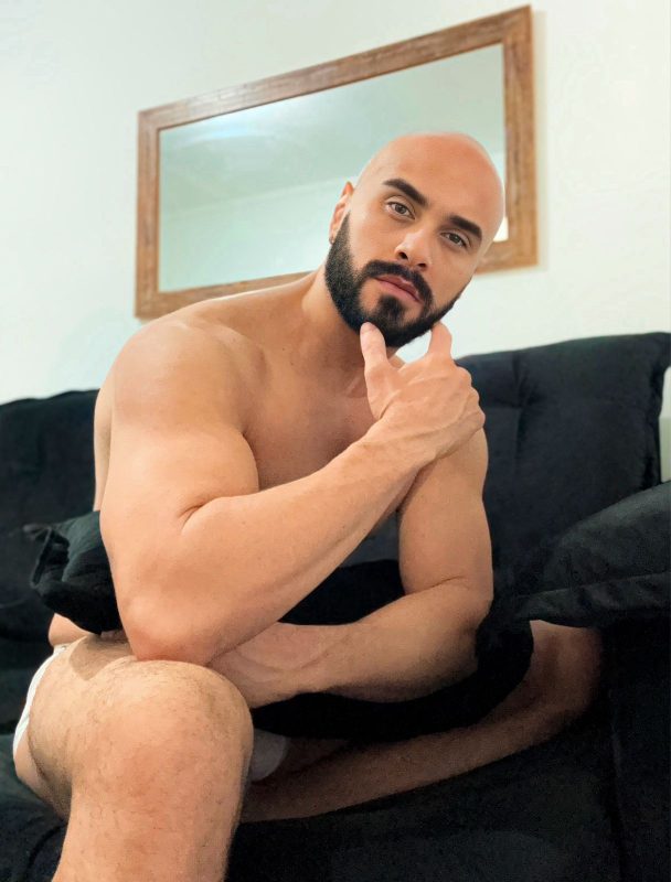 Léo Massagista 20