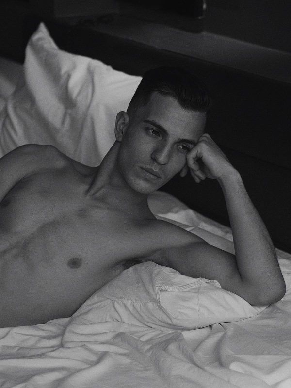 Hugo Oliiver 42