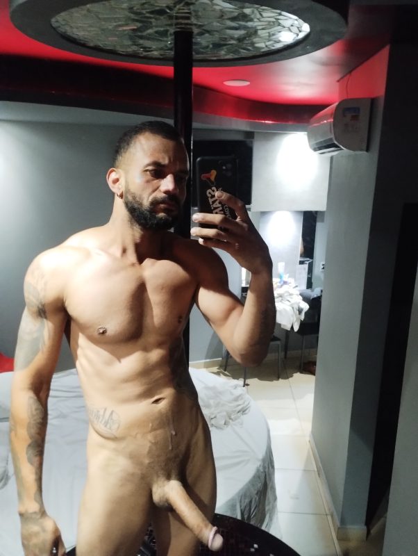 Felipe Dias 82