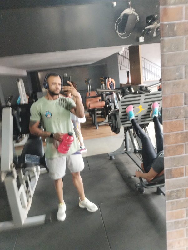Felipe Dias 77