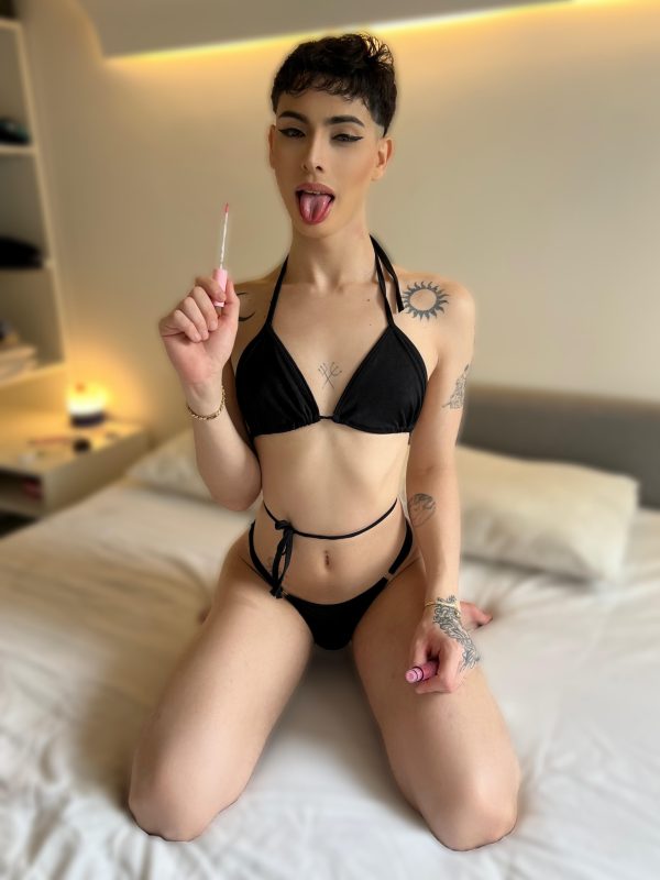 Prado Femboy 25