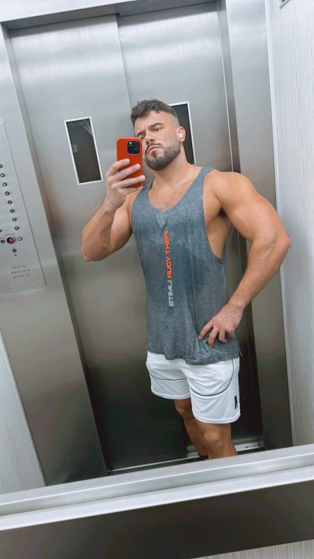 Victor Peach 9