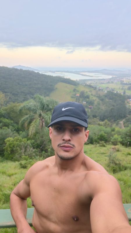 Moreno Henrique 8