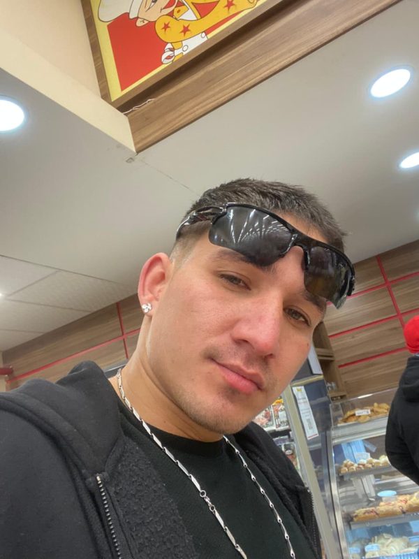 Loiro Venezuelano 24