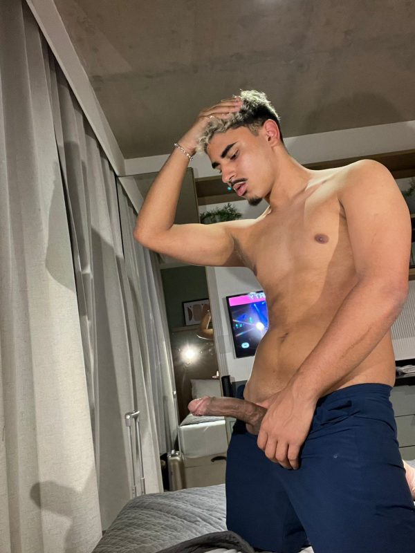 César Hill 23