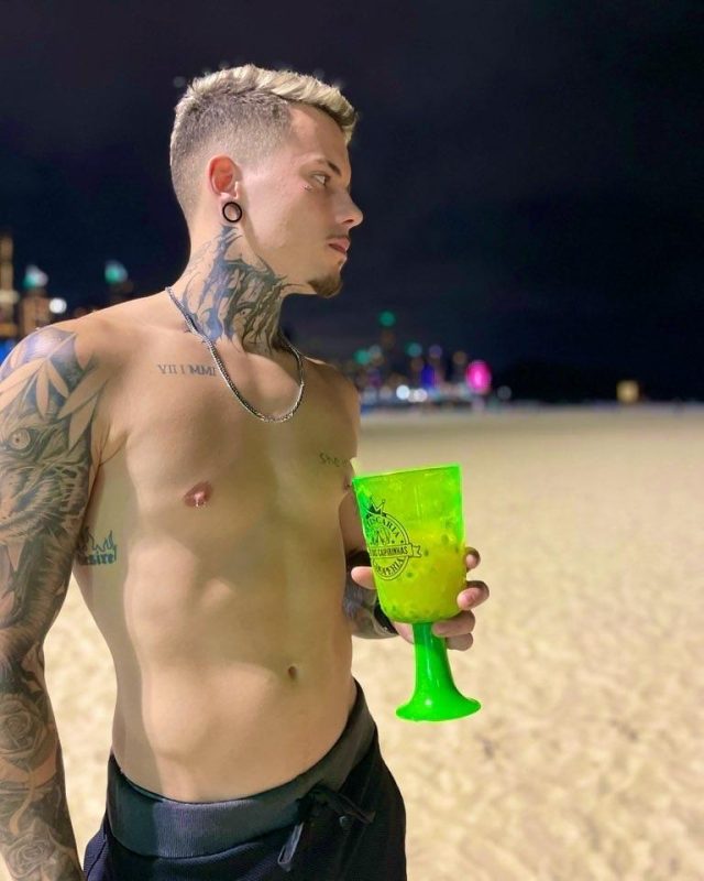 Henrique de Paula 51