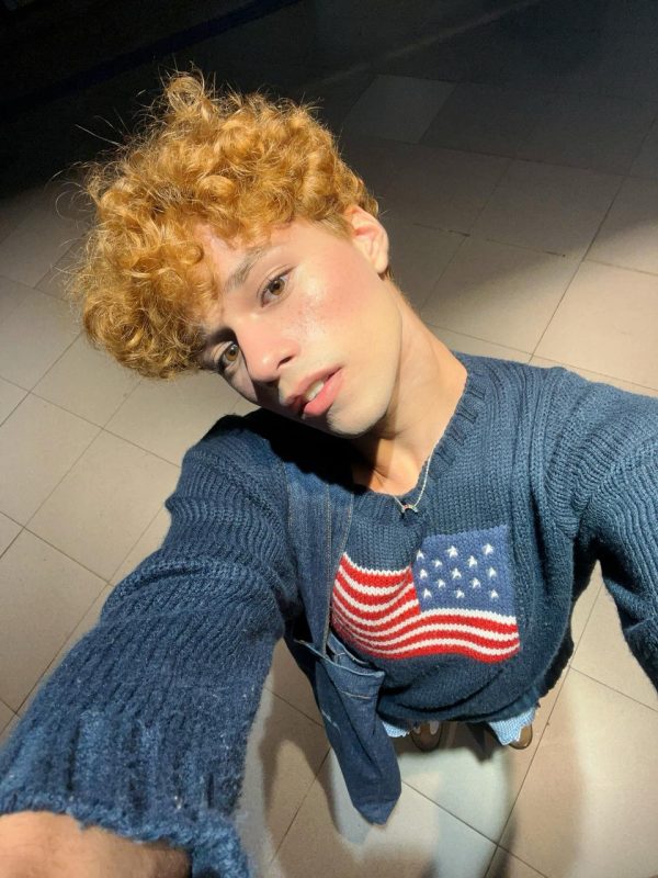Femboy Novinho 77