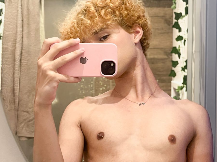 Femboy Novinho 56