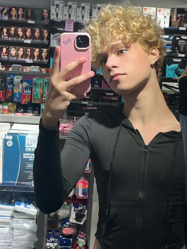 Femboy Novinho 35