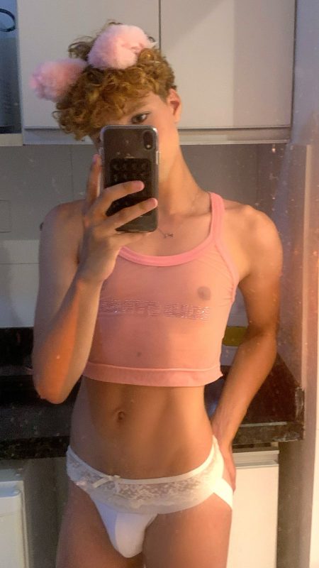 Femboy Novinho 93