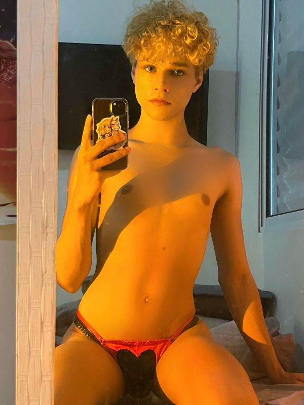 Femboy Novinho 58