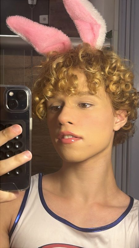 Femboy Novinho 16