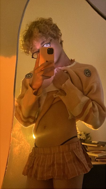 Femboy Novinho 18