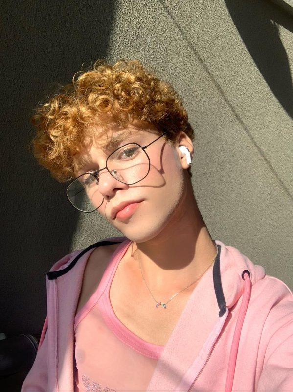 Femboy Novinho 98