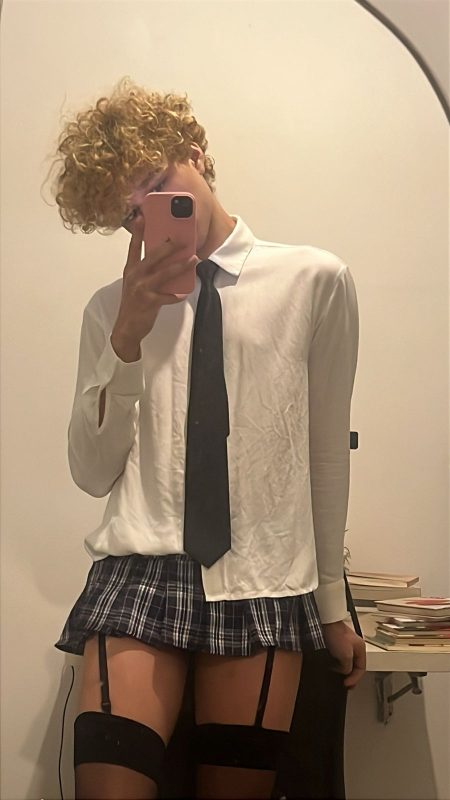 Femboy Novinho 26