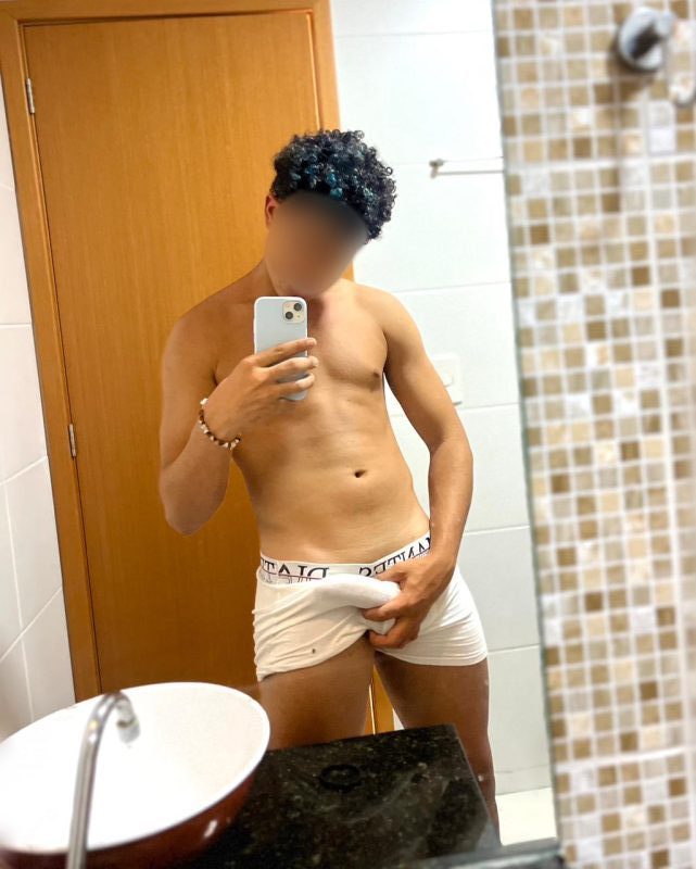 Giovani Castelli 11