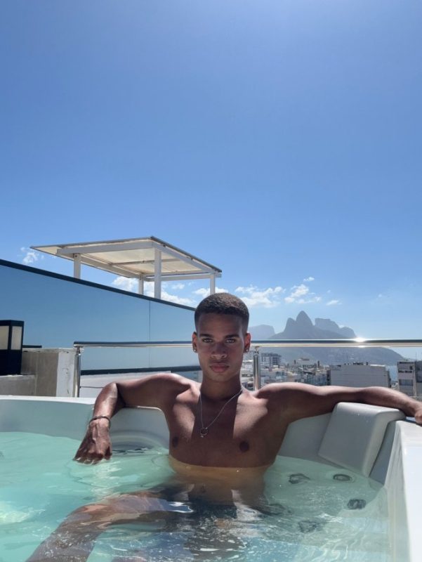 Leon Carioca 4